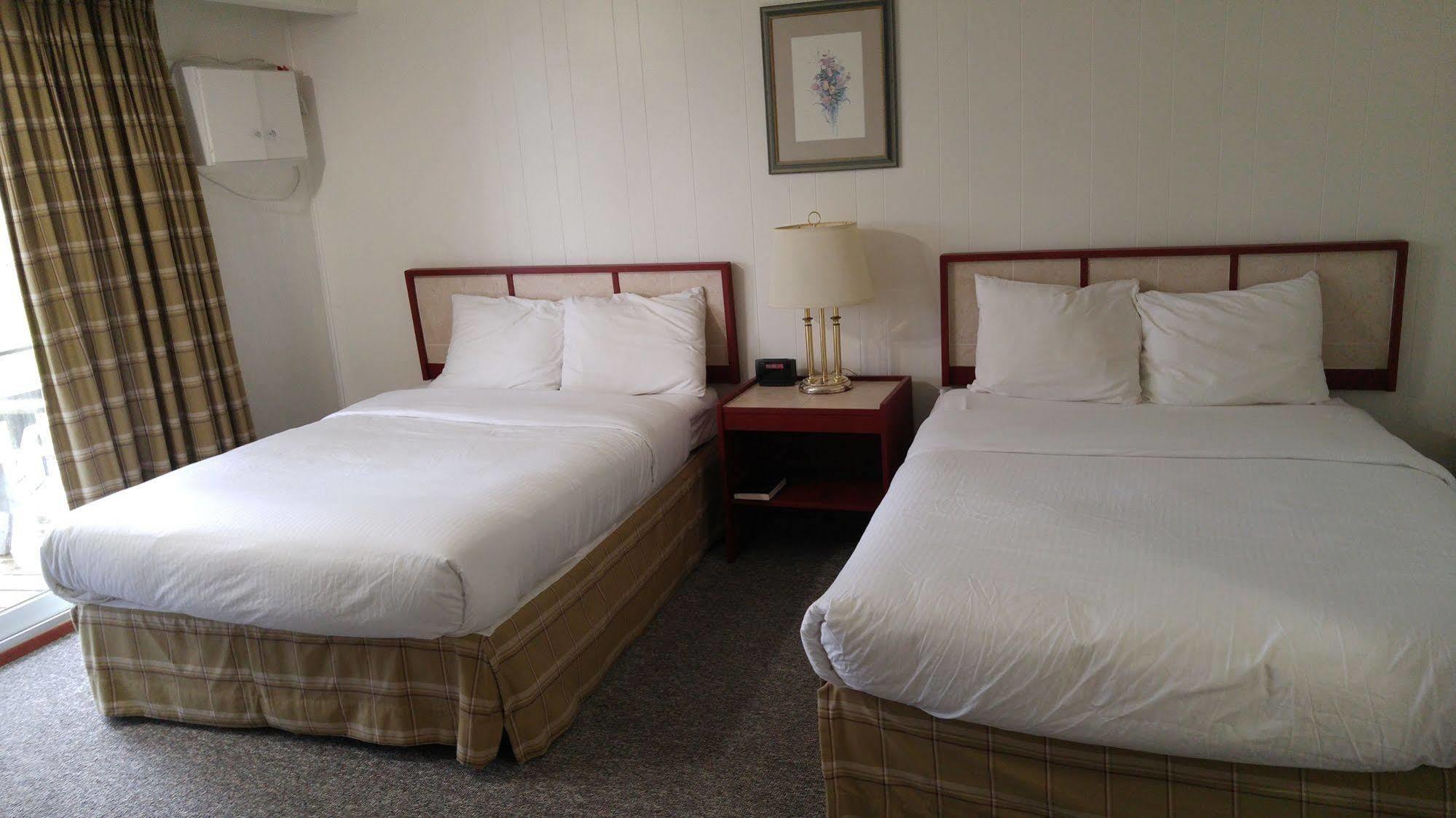 Tulip Motel